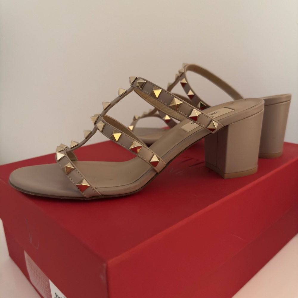 Valentino Rockstud Caged 60 Leather Sandal size 38 - Picture 5 of 9